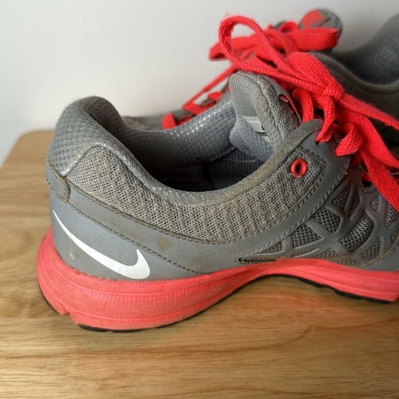 Nike Womens Relentless 2 Lace Up Running Shoes Gray Pink Size US 9 - Picture 8 of 13